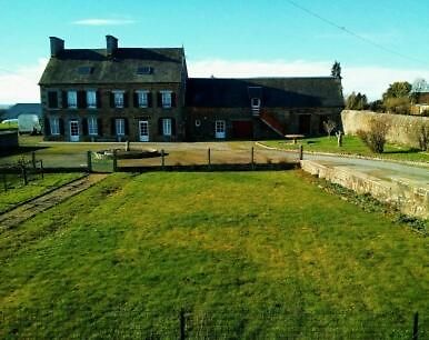 Les Ch'Tis Normands Bed & Breakfast Domjean Exterior photo